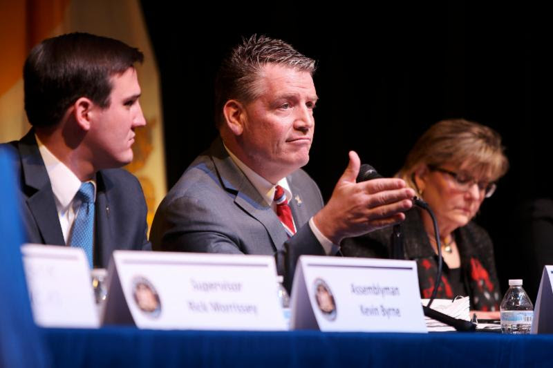 murphy_byrne_put_con_ed_nyseg_on_hot_seat3.jpg