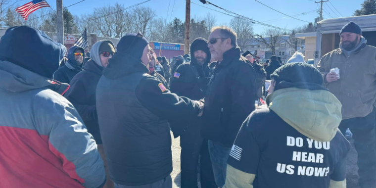 Senator Oberacker Visits with COs from Woodbourne Correctional Facility