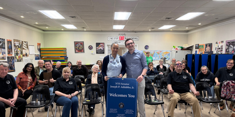 The presenters and crowd were all smiles after the event.