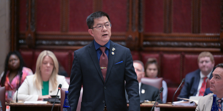 Senator Chan Honors Wenjian Liu Police Week