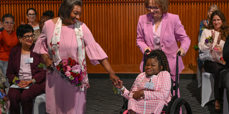 senate-majority-leader-andrea-stewart-cousins-honors-20205-woman-of-distinction-stephanie-gabaud