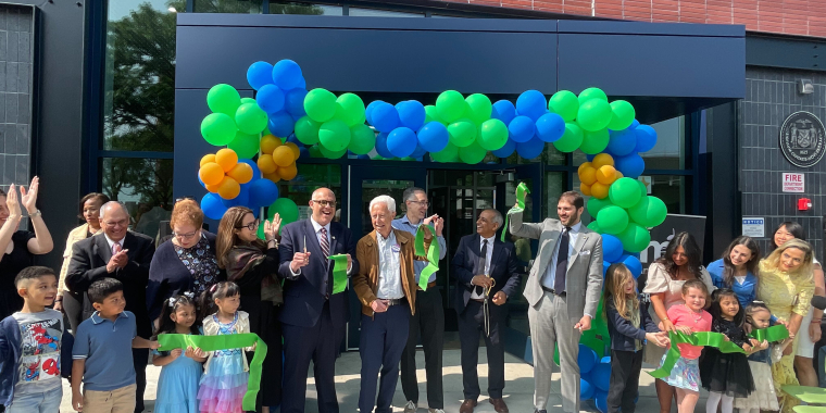 Senator Andrew Gounardes celebrates the opening of PS423: The Joanne Seminara School of Law & Medicine.