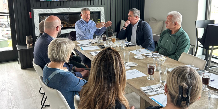 Senator Gallivan meets with local restaurant owners.