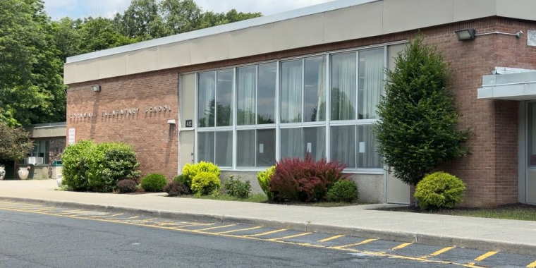 Cornwall Elementary School is seen. (Darcie Ortique photo / Spectrum News 1)
