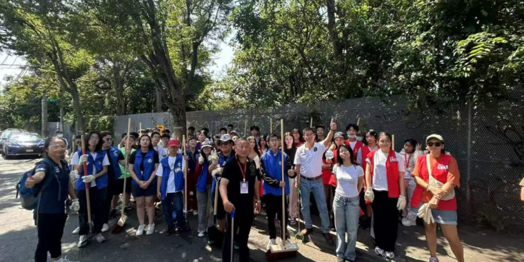 Senator Chan Team Street Cleanup