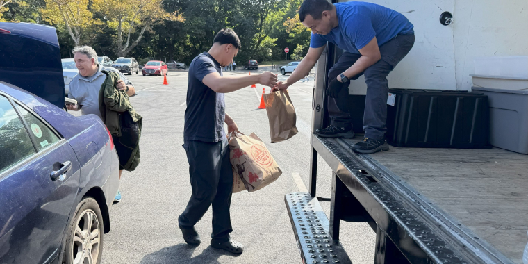 The United War Veterans Council collected items for veterans.