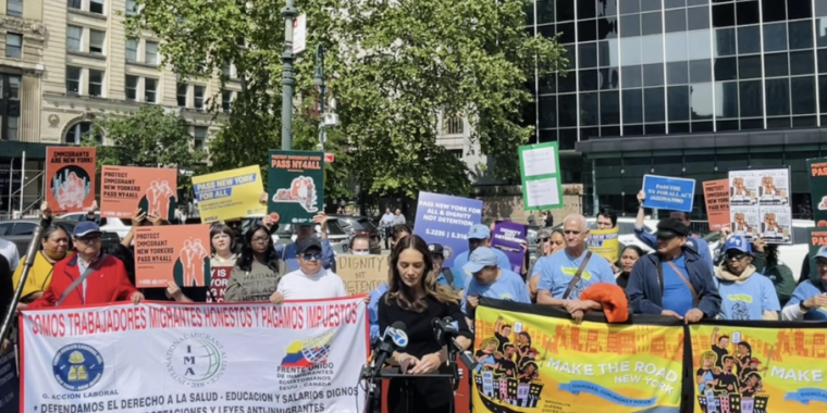 Senator Salazar rallies against ICE in Foley Square