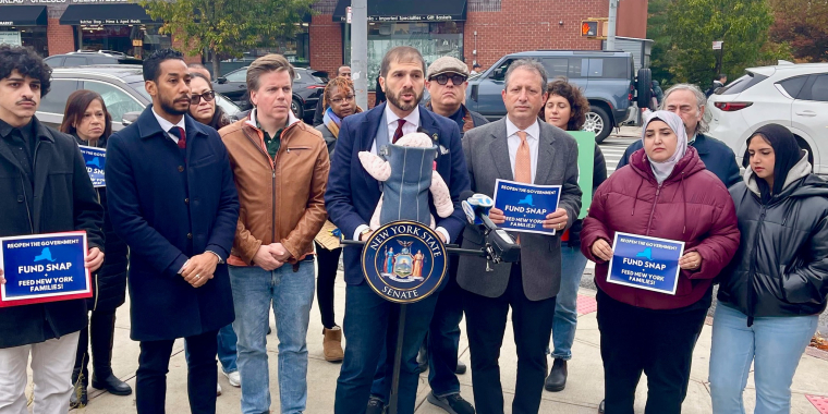 Senator Andrew Gounardes speaks at a press conference in support of funding SNAP.