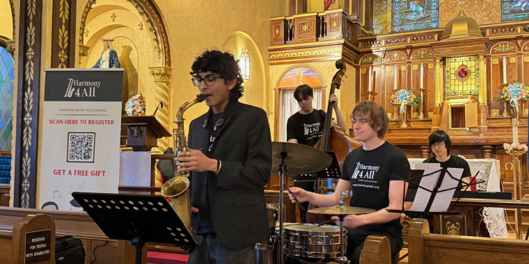 The crowd enjoyed the performance by the Joshua Quddus Quartet.
