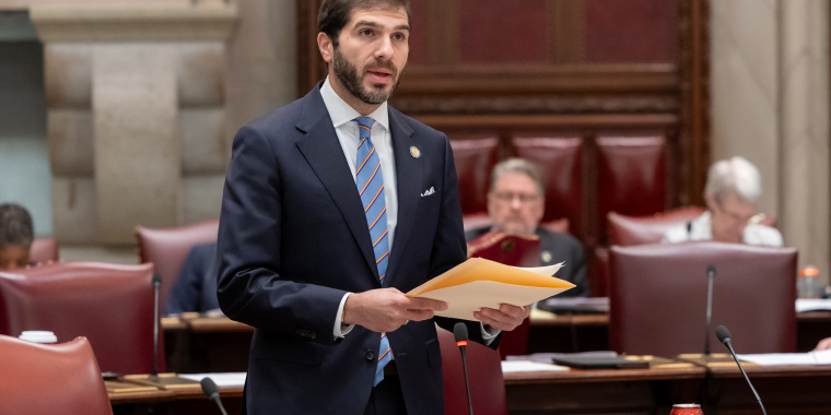 Senator Andrew Gounardes speaking in the New York State Senate.