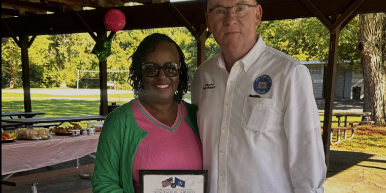 Senator with aka Sorority 